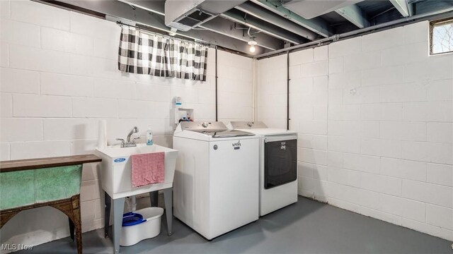 3020 State Route 376, Stockport, OH 43787 - washroom with laundry area and washing machine and dryer