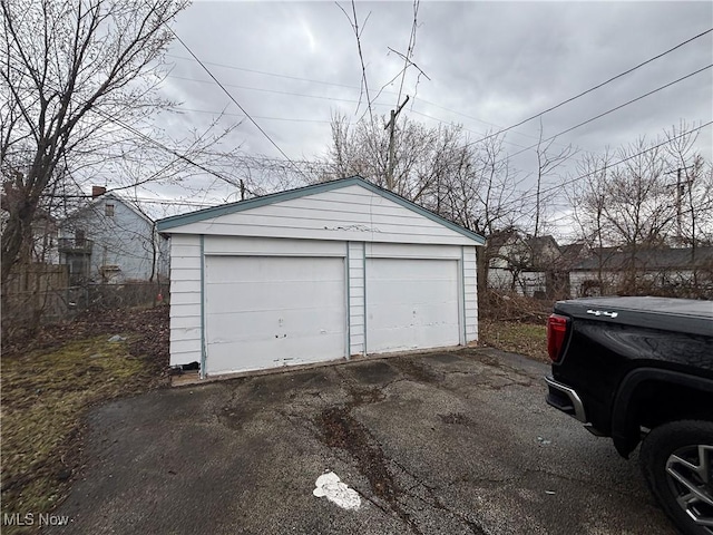 10004 Mount Auburn Ave, Cleveland, OH 44104 - photo 4