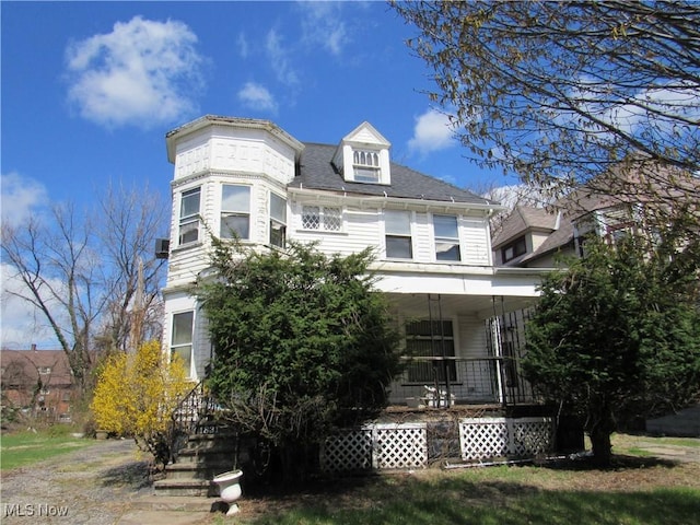1831 Knowles St, East Cleveland, OH 44112 - victorian home with a porch