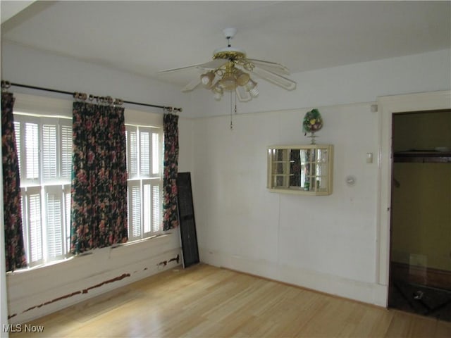 1831 Knowles St, East Cleveland, OH 44112 - spare room with wood finished floors, a ceiling fan, and a wealth of natural light