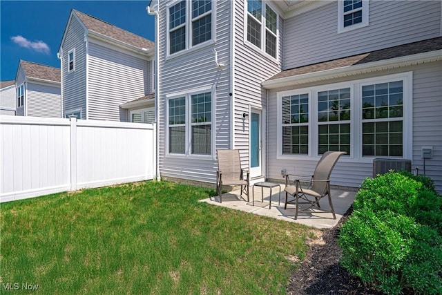 835-2 Dipper Ln, Aurora, OH 44202 - rear view of house featuring a patio area