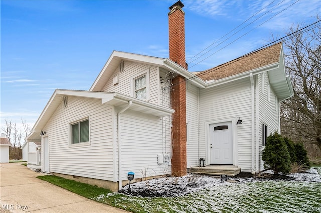 6232 S Ridge Rd W, Geneva, OH 44041 - view of front of property featuring a chimney