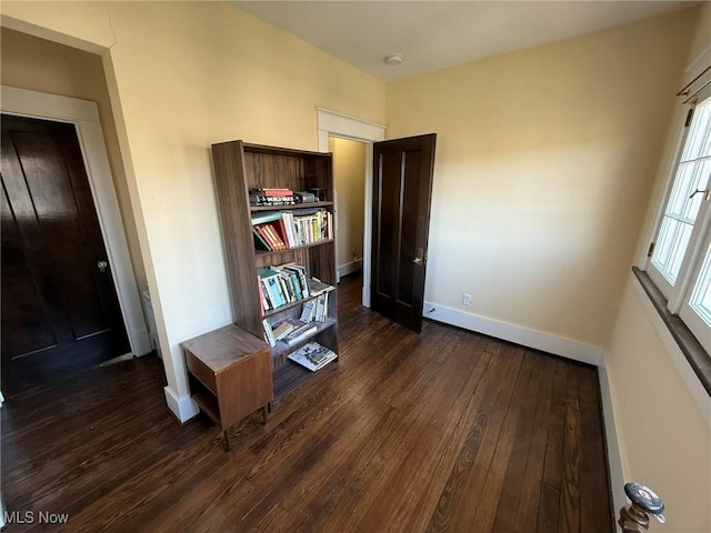 1003 N Water St, Uhrichsville, OH 44683 - photo 20