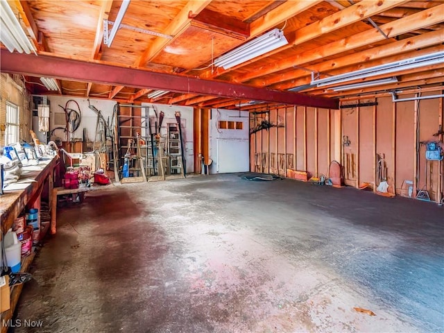 13908 Highlandview Ave, Cleveland, OH 44135 - view of garage