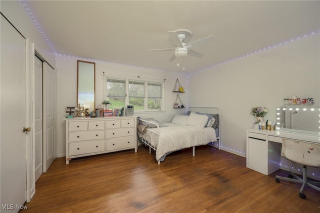 100 Crestwood Cir, Marietta, OH 45750 - bedroom with wood finished floors and a ceiling fan