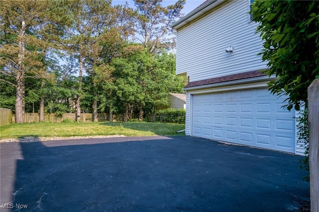 2484 Eaton Rd, University Heights, OH 44118 - garage featuring asphalt driveway
