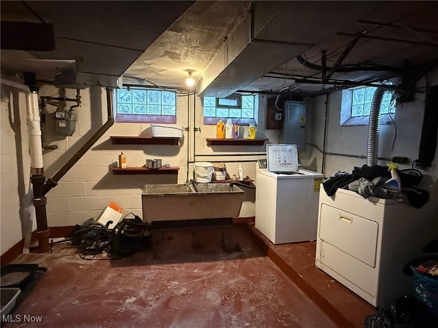 20614 Kings Hwy, Warrensville Heights, OH 44122 - basement featuring washer and dryer and a sink