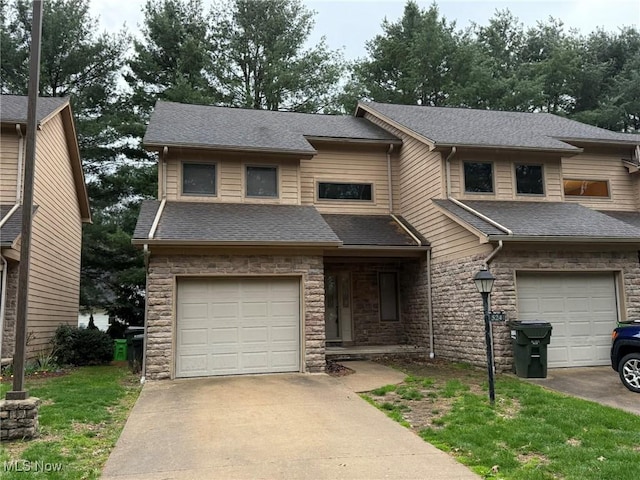 524 Oakdale Dr, Dover, OH 44622 - photo 1