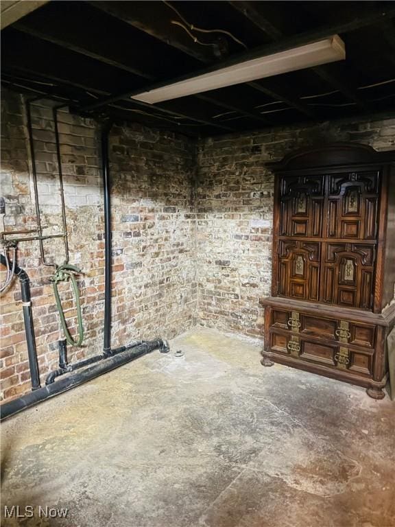 view of unfinished basement