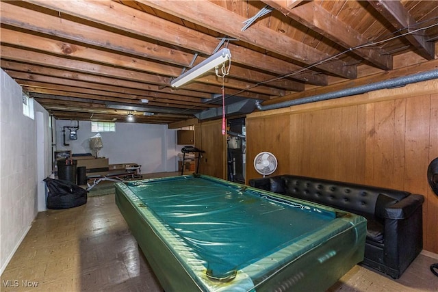 playroom featuring billiards table