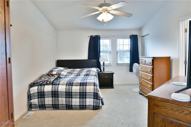 345 S Linden Ct, Warren, OH 44484 - carpeted bedroom featuring ceiling fan, baseboards, and visible vents