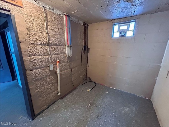 3129 Dearborn St, Youngstown, OH 44510 - photo 18