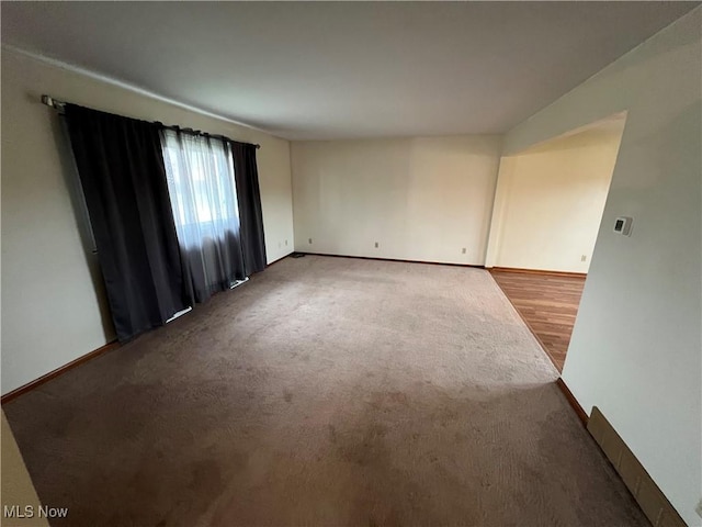 260 Scenery Dr, Weirton, WV 26062 - empty room featuring carpet flooring and baseboards