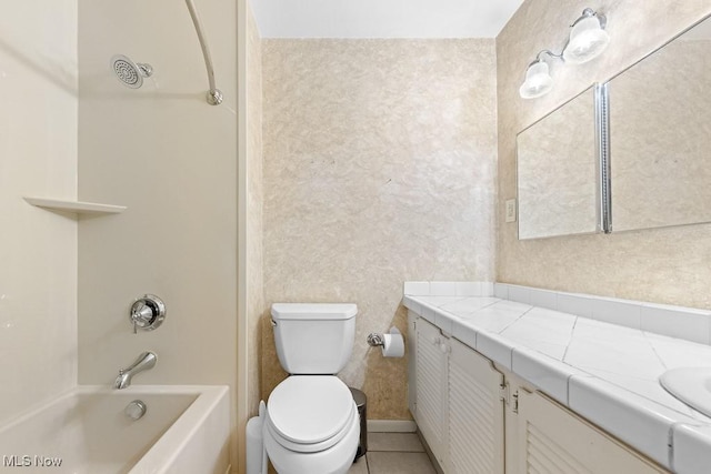 841 W Milton St, Alliance, OH 44601 - bathroom with toilet, vanity, shower / tub combination, and tile patterned flooring