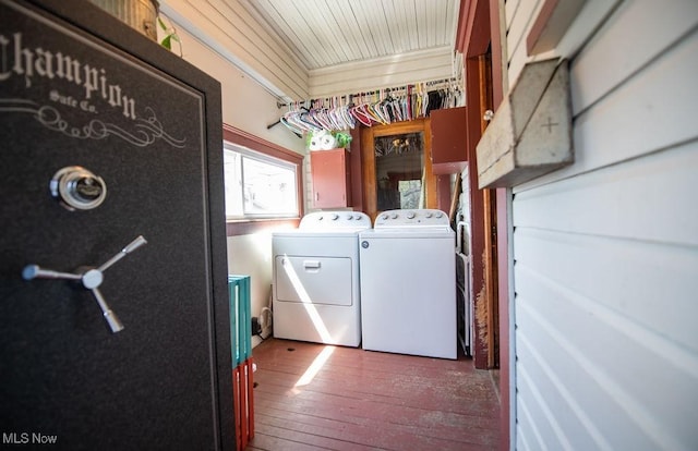 144 S Walnut St, Gnadenhutten, OH 44629 - washroom with laundry area, hardwood / wood-style flooring, and washer and clothes dryer