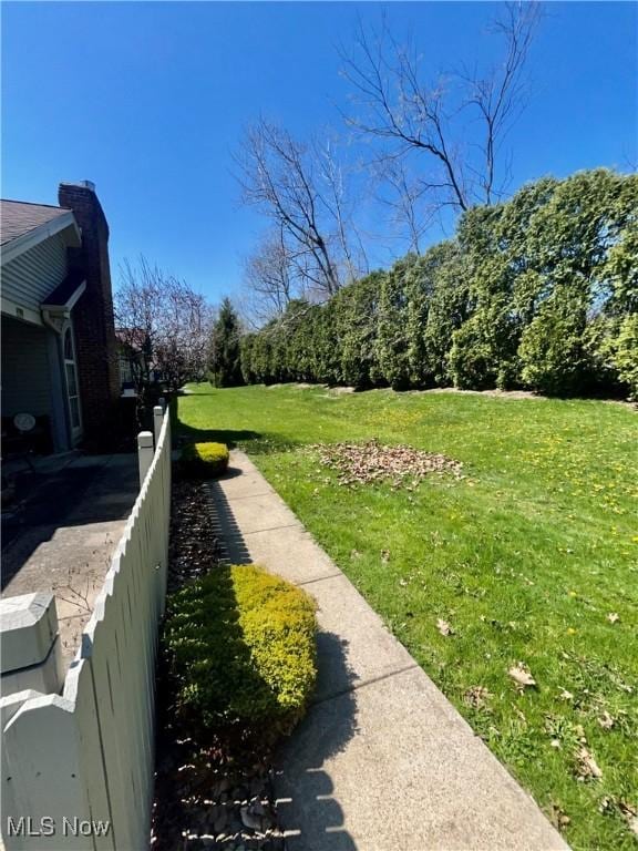 47 Woodland Chase Blvd, Niles, OH 44446 - view of yard featuring fence