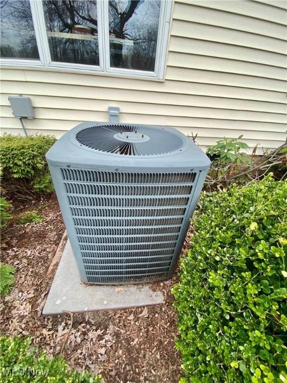 details with cooling unit