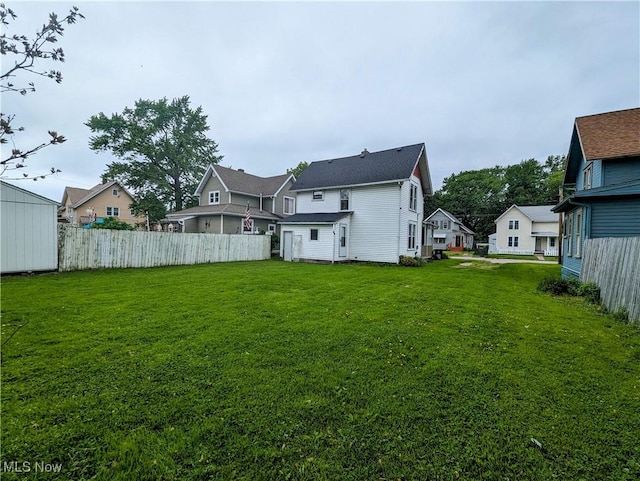 1636 W 8th St, Ashtabula, OH 44004 - back of house featuring a residential view