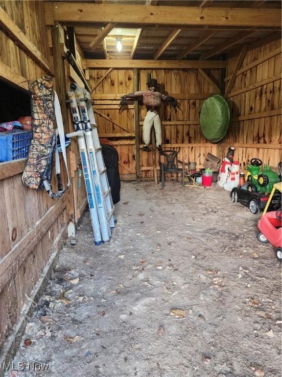 7180 E Wheeling Rd, Zanesville, OH 43701 - view of stable