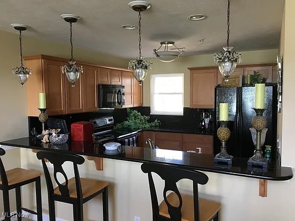 5239 Lake Dr N Unit 305, Ashtabula, OH 44004 - photo 2