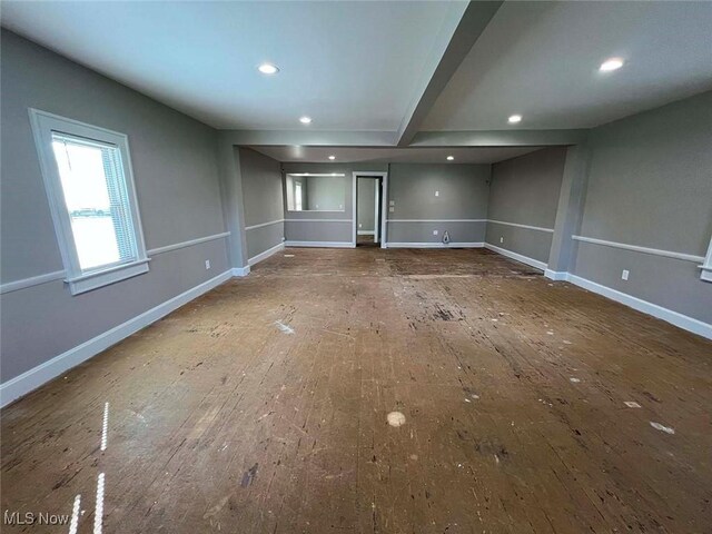 7431 Middlebranch Ave NE, Canton, OH 44721 - spare room with recessed lighting, wood finished floors, and baseboards