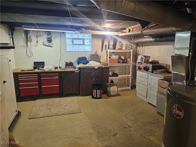 445 N 18th St, Sebring, OH 44672 - below grade area with a workshop area