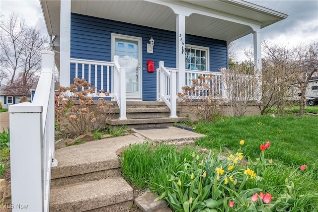 366 Portage St, Wadsworth, OH 44281 - view of exterior entry featuring covered porch