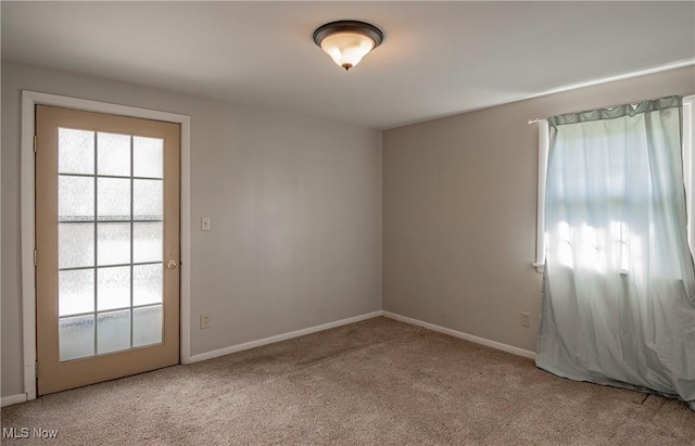 366 Portage St, Wadsworth, OH 44281 - carpeted empty room with baseboards