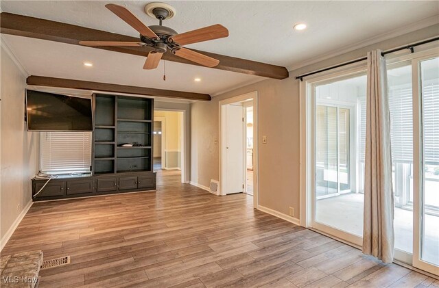 366 Portage St, Wadsworth, OH 44281 - empty room featuring light wood finished floors, baseboards, recessed lighting, and ceiling fan