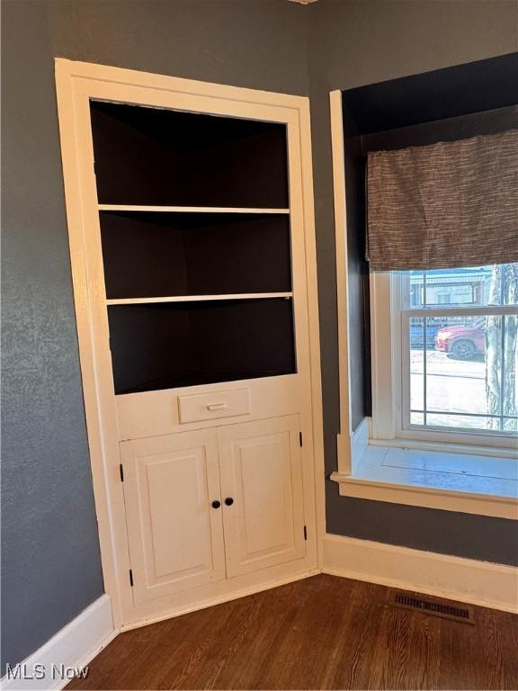 204 N Spring St, Loudonville, OH 44842 - view of closet