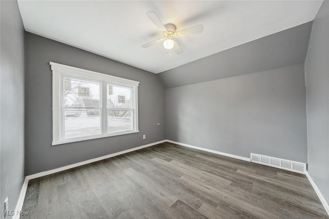 4104 Woburn Ave, Cleveland, OH 44109 - photo 19