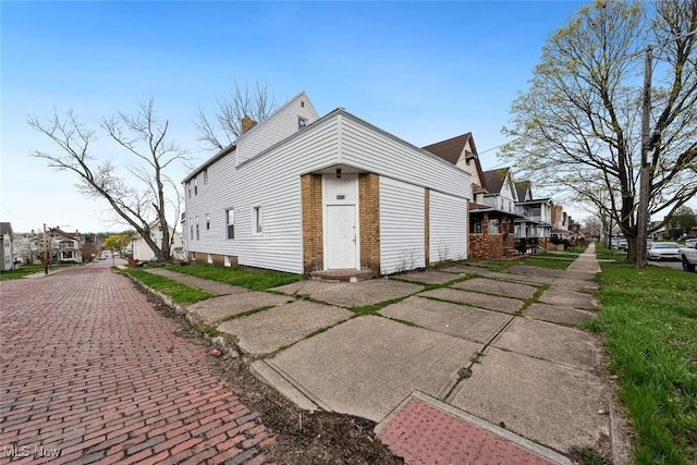 4104 Woburn Ave, Cleveland, OH 44109 - photo 2