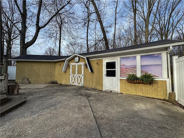 view of outbuilding