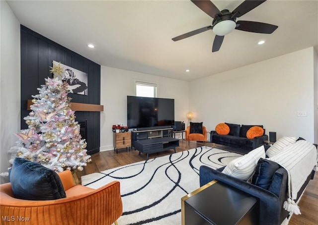 1804 28th St, Vienna, WV 26105 - living room with baseboards, wood finished floors, recessed lighting, and ceiling fan