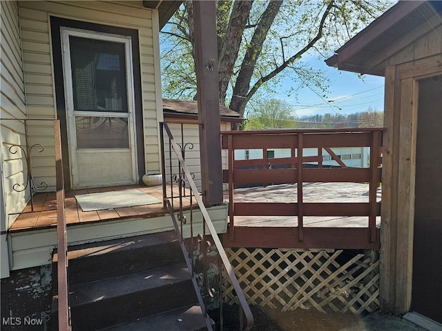 606 S 7th St, Cambridge, OH 43725 - view of wooden deck