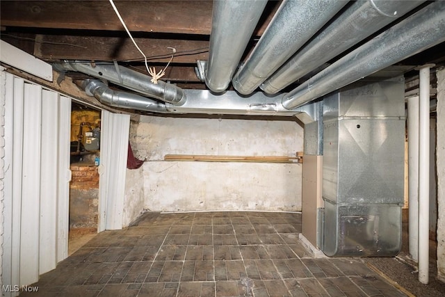 view of unfinished basement