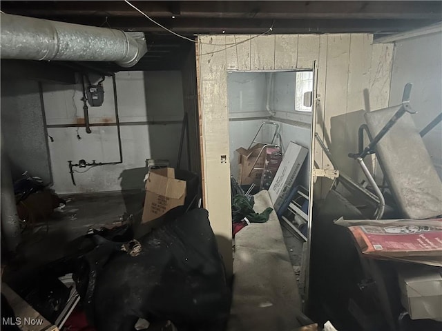 view of unfinished basement