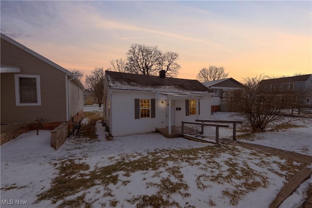 view of front of property