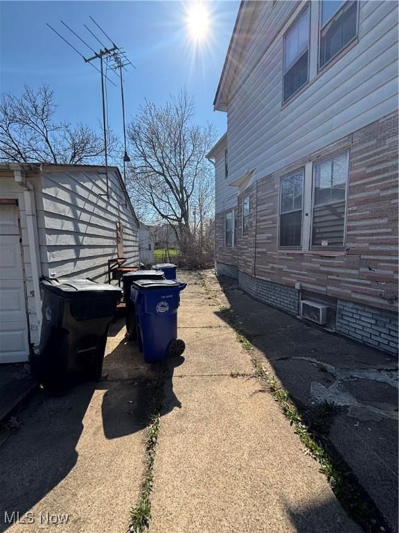 1220 Ansel Rd, Cleveland, OH 44108 - photo 9