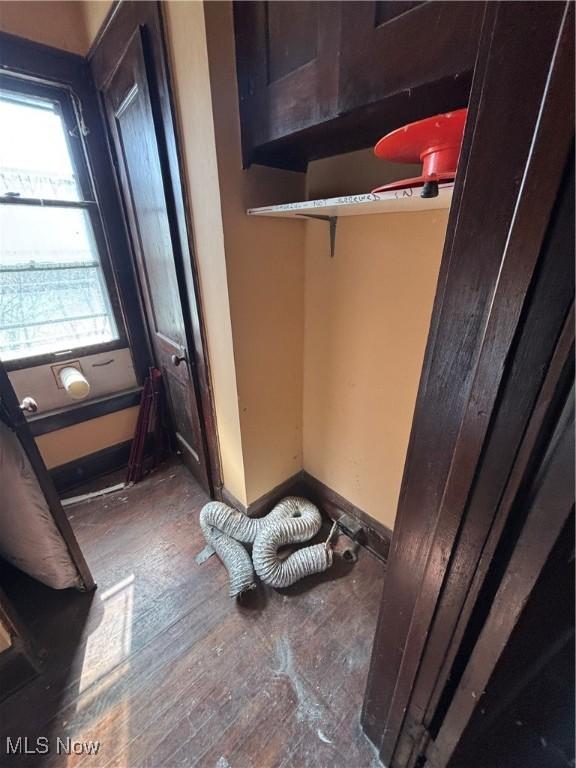 1220 Ansel Rd, Cleveland, OH 44108 - photo 29