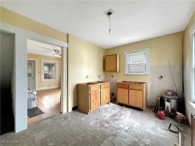 kitchen with ceiling fan