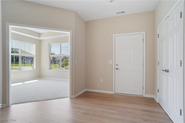 9264 Sharrott Rd Unit 1002, Poland, OH 44514 - entryway with light wood-style floors and baseboards