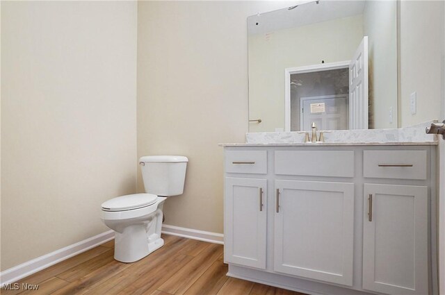 9264 Sharrott Rd Unit 1002, Poland, OH 44514 - bathroom with wood finished floors and vanity