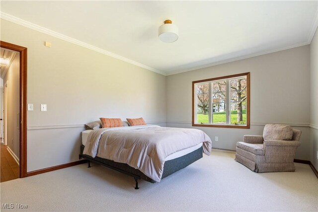 2622 Glenmont Rd NW, Canton, OH 44708 - carpeted bedroom featuring baseboards and crown molding