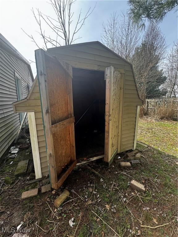 465 Stallion Ct, Lagrange, OH 44050 - view of shed