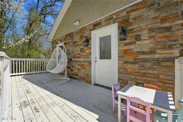 3270 S Canfield Niles Rd, Canfield, OH 44406 - wooden deck with outdoor dining area