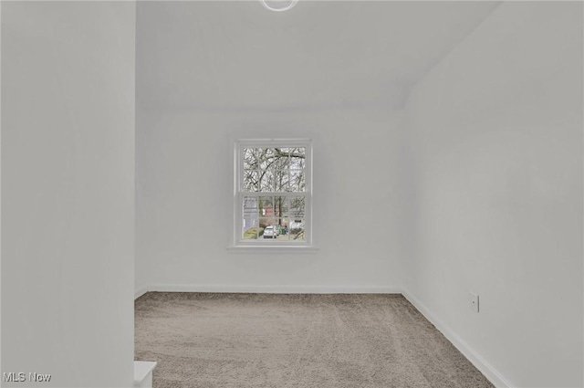 349 E Park Ave, Barberton, OH 44203 - photo 24