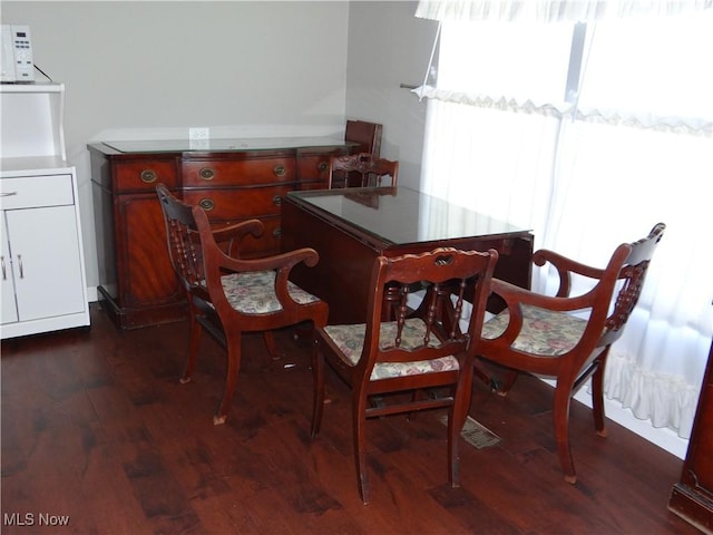 22742 US Route 30, Minerva, OH 44657 - living area with dark wood-type flooring