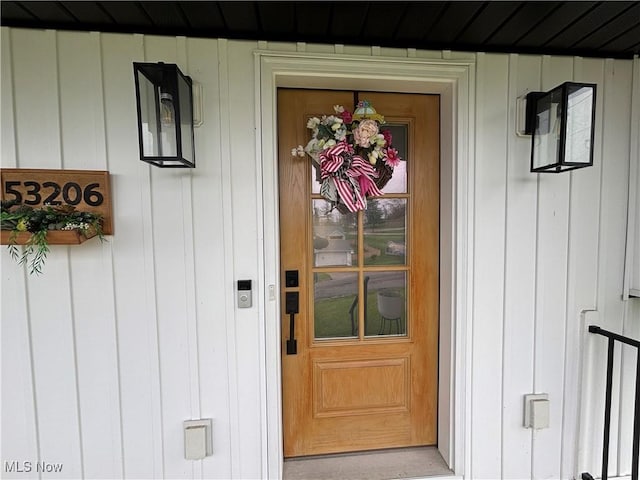 53206 Poplar Dr, Bridgeport, OH 43912 - view of entrance to property