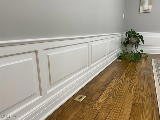3016 Croydon Dr NW, Canton, OH 44718 - details with wainscoting and a decorative wall